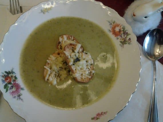 Rezept Bärlauchcreme Suppe | guenstig-kochen.at Rezept Bärlauchcreme Suppe