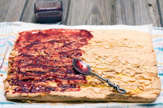 Rezept Biskuitroulade | guenstig-kochen.at Rezept Biskuitroulade