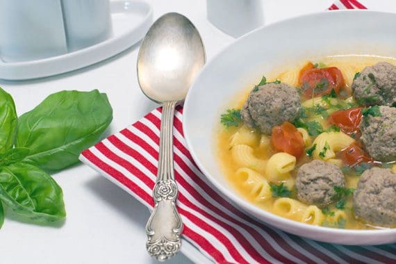 Rezept Bouillon mit Bällchen | guenstig-kochen.at Rezept Bouillon mit Bällchen
